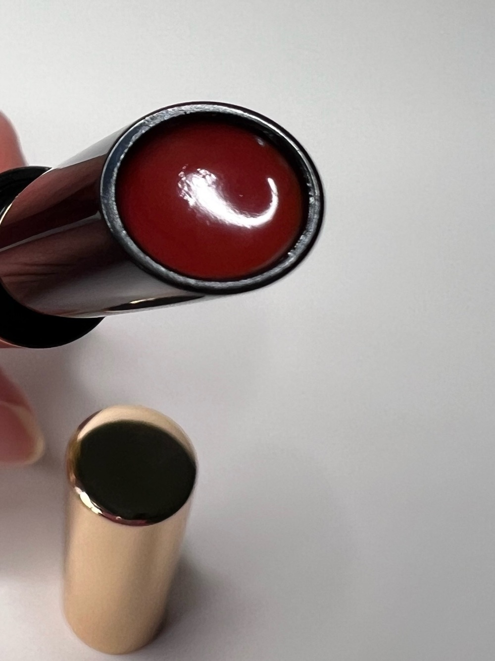 Hourglass Phantom Volumizing Glossy Lip Balm
